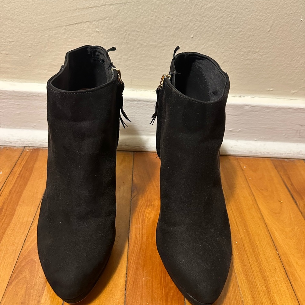 GREAT CONDITION! H&M Elegant Black Ankle Boots Size 7
